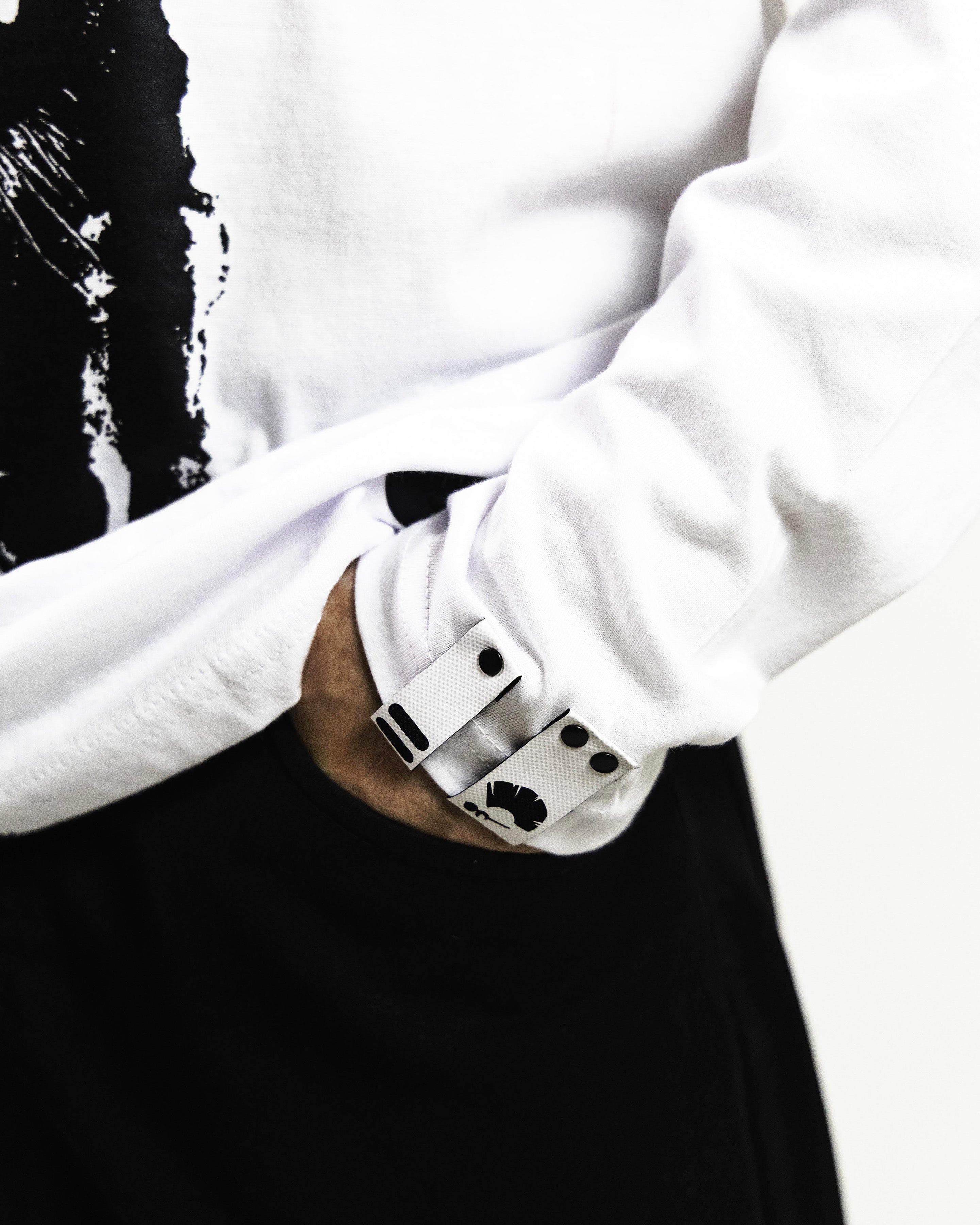 CANIS longsleeve